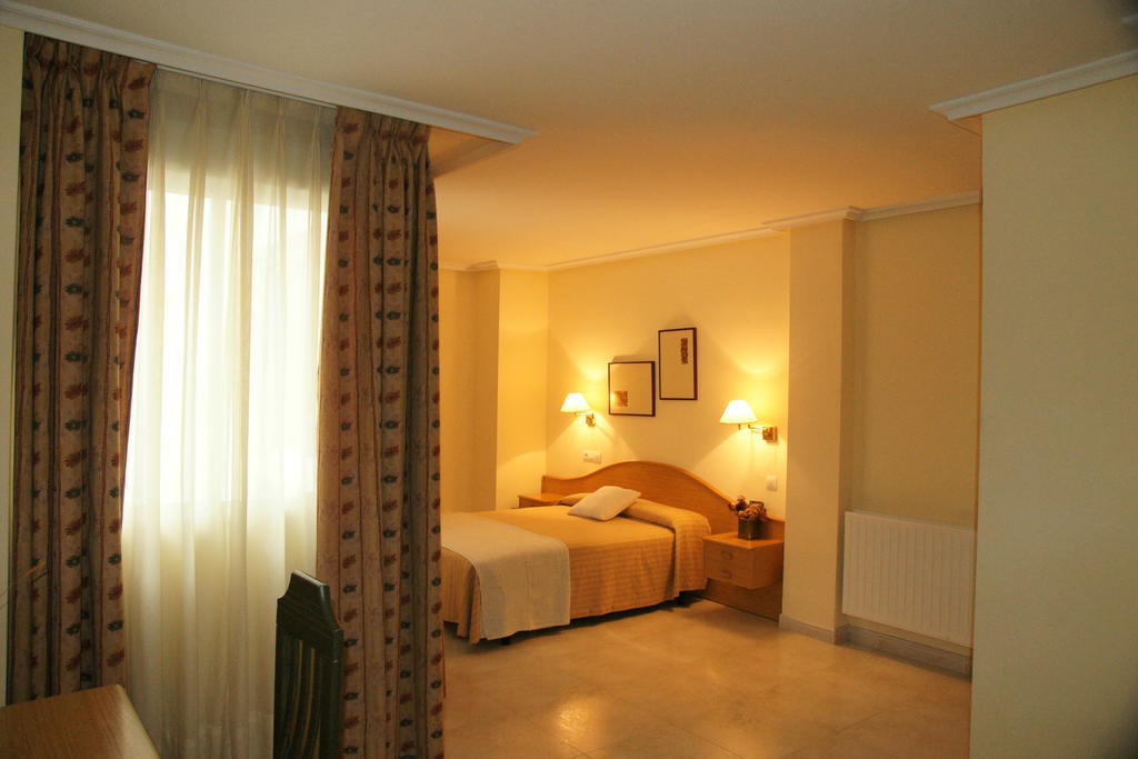 Hotel La Branina Villablino Rum bild